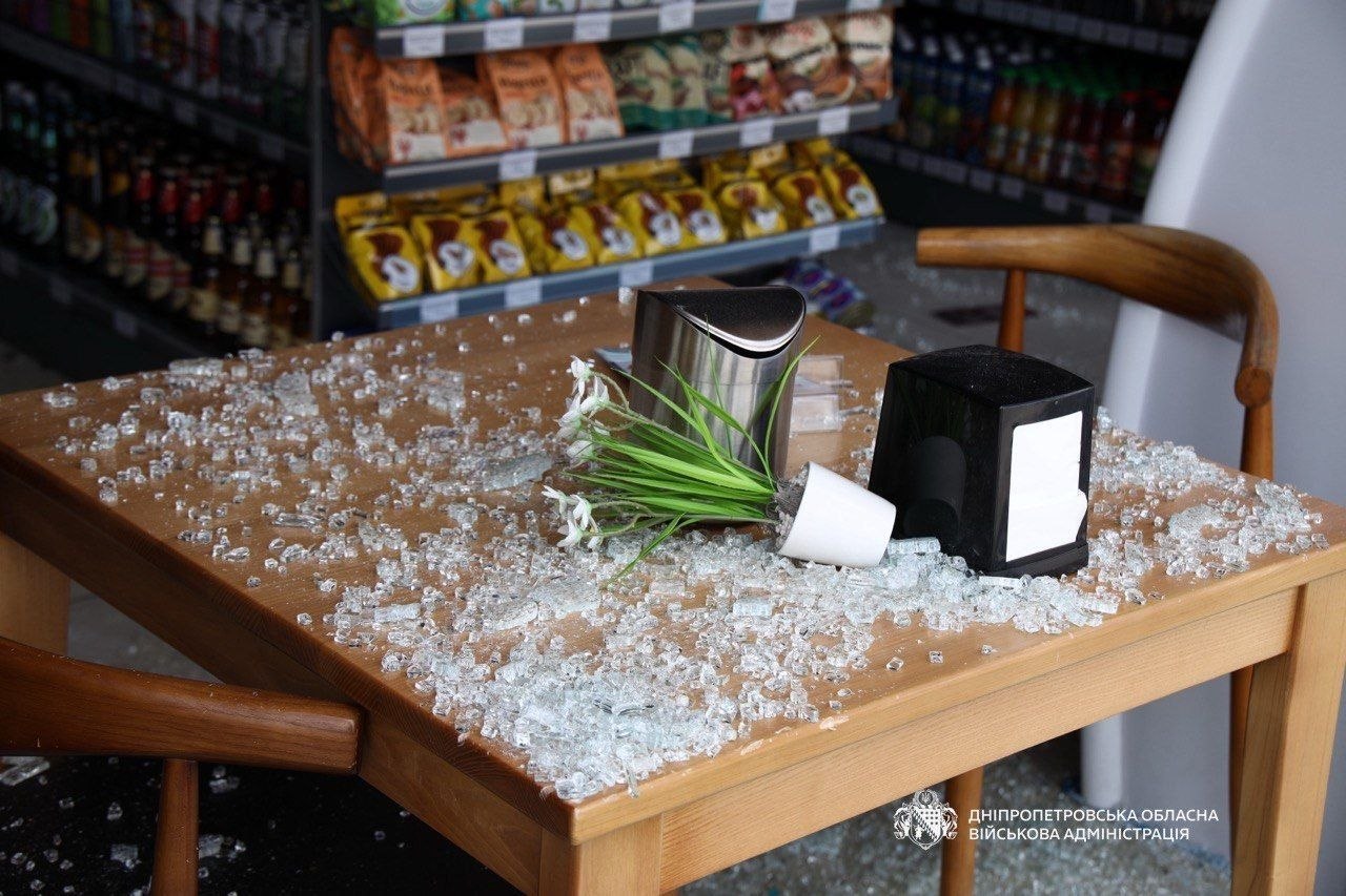 рф вдарила по Дніпру: внаслідок атаки 15 поранених, більшість — у тяжкому стані