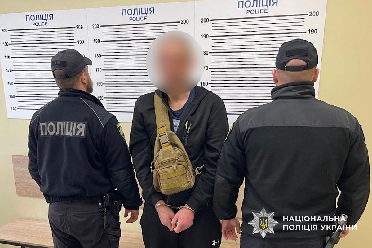 у Дніпрі затримали крадія, який обікрав пацієнтку лікарні на Тополі