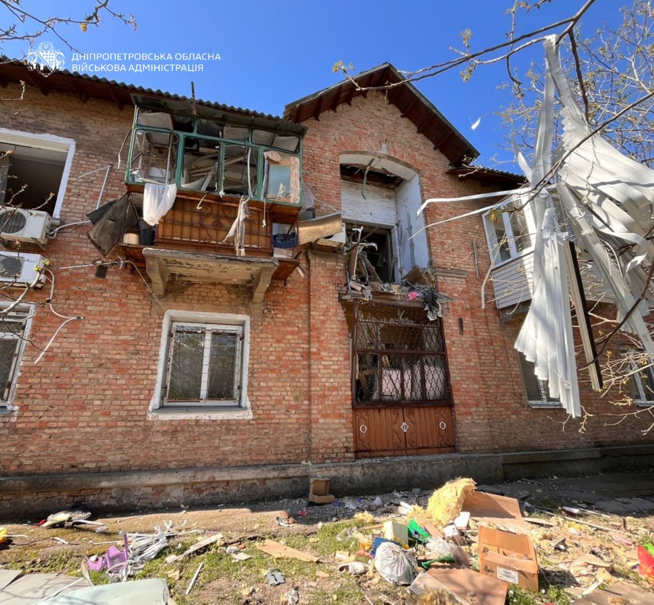 Троє людей загинули, восьмеро дістали поранень: росіяни атакували Дніпропетровщину майже 70 разів