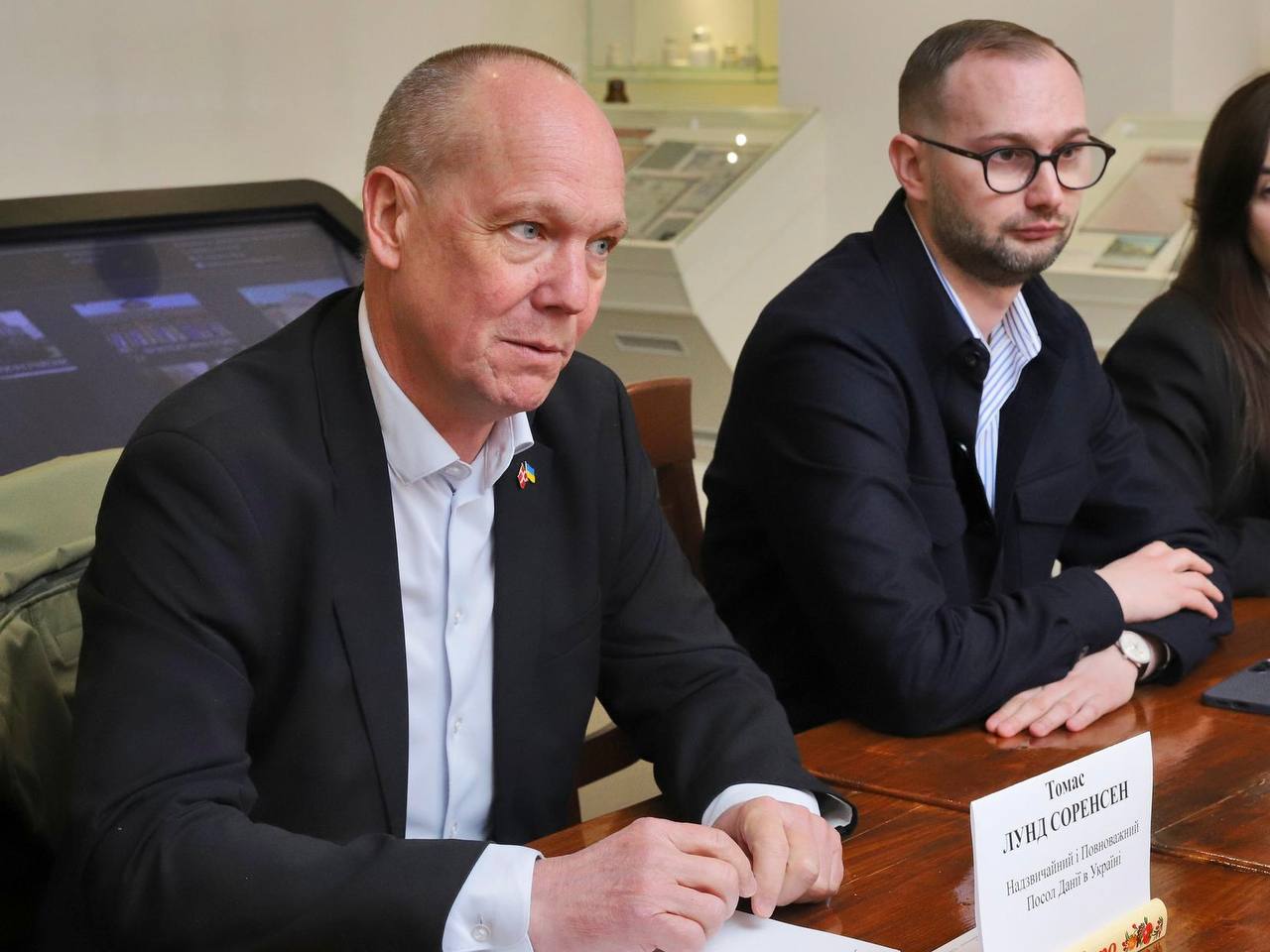 До Дніпра прибула міжнародна делегація. Місто підписало угоду про співпрацю для відновлення інфраструктури