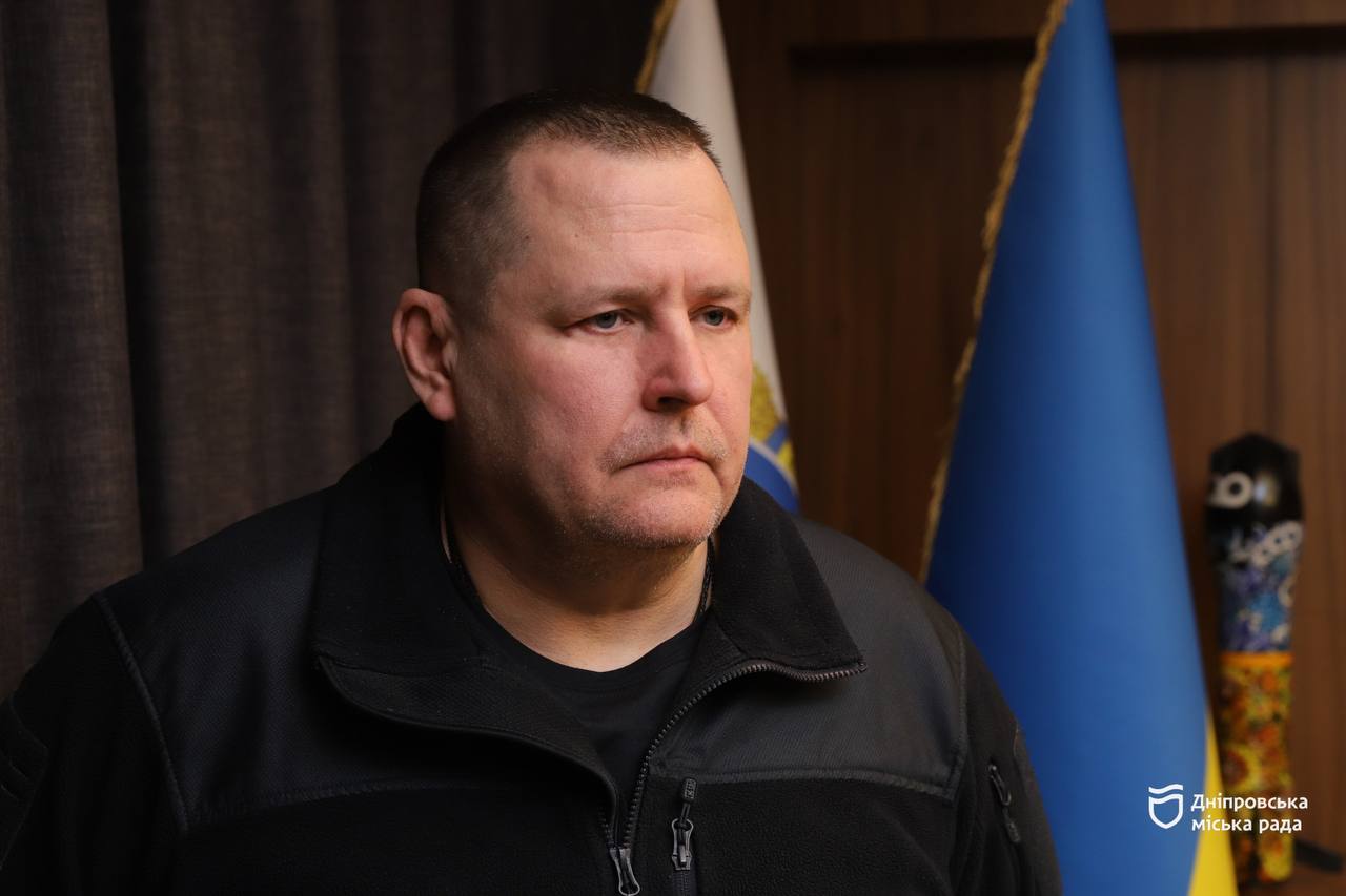 У Дніпрі понівечено близько 30 будинків. По місту вибито близько 2 тисяч вікон, — Борис Філатов