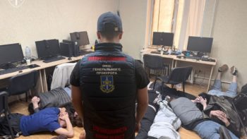 Мережу шахрайських кол-центрів ліквідовано у Дніпрі - 1.04.2026