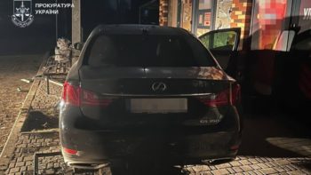 У Павлограді молодик на швидкості влетів у людей і втік — постраждала 19-річна дівчина - 3.04.2026