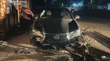 У Павлограді молодик на швидкості влетів у людей і втік — постраждала 19-річна дівчина - 3.04.2026