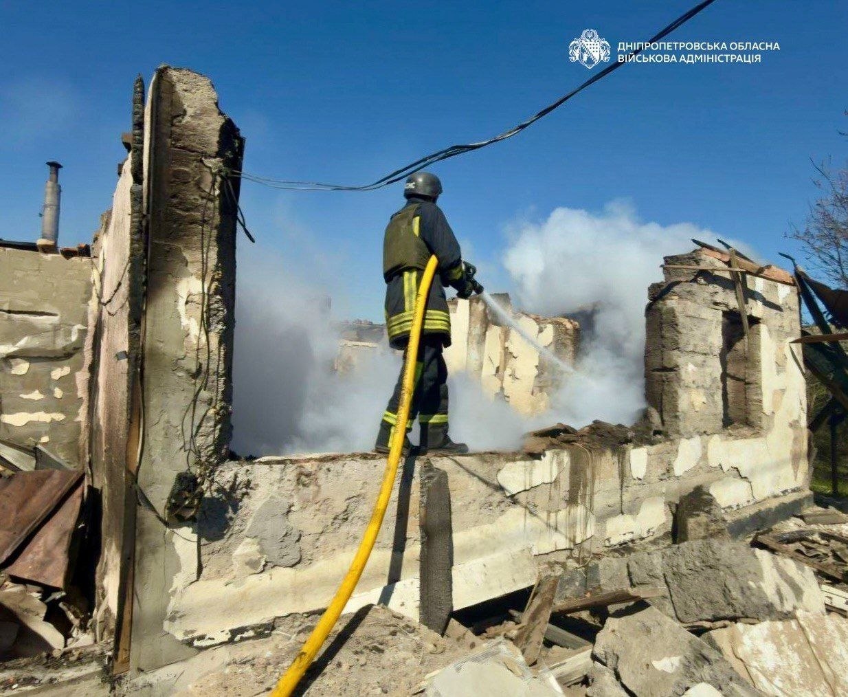Обстріли Дніпропетровщини вдень 06.04.2026: серед 10 поранених - маленька дитина
