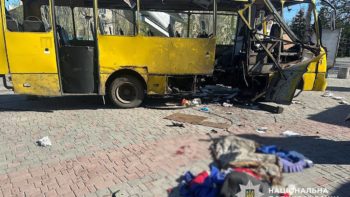 Обстріли автобусів на Нікопольщині 07.04.2026: є загиблі та поранені