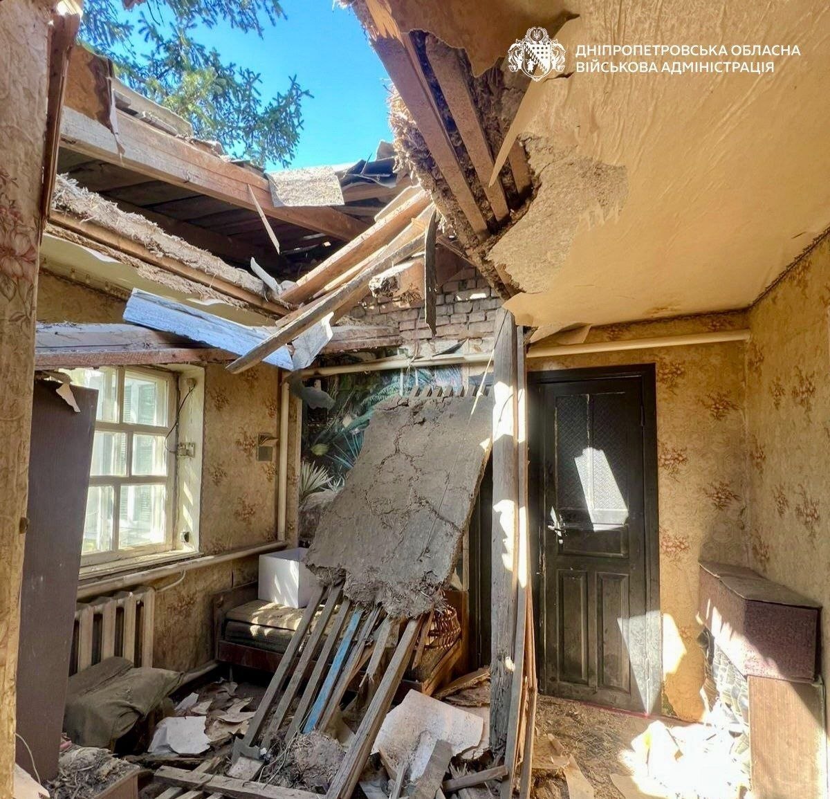 Четверо загиблих і 24 поранених: ворог майже 60 разів атакував три райони Дніпропетровщини артилерією та дронами - 07.03.2026