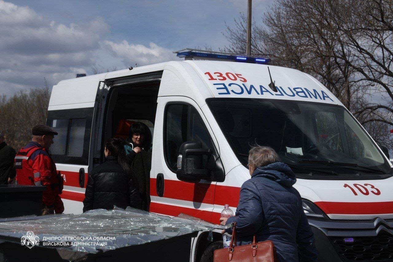 Вже 5 загиблих внаслідок ракетного удару по Дніпру - 14.04.2026