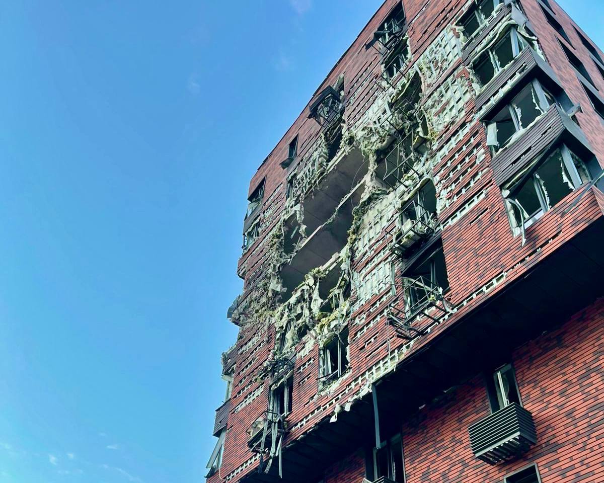 Дніпро після обстрілу: руйнування у вишах і житлових районах - 15.04.2026