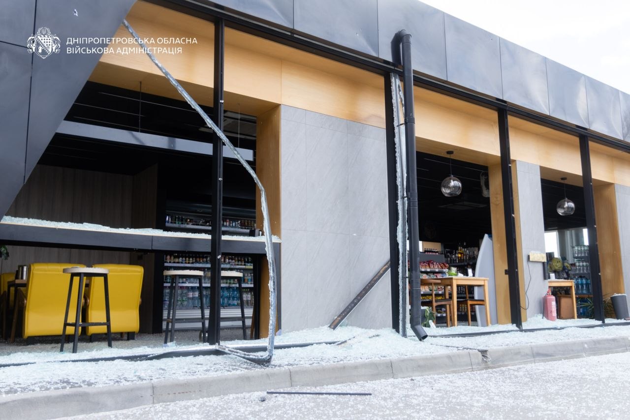 У лікарні помер чоловік, поранений у Дніпрі під час ворожої атаки 14 квітня