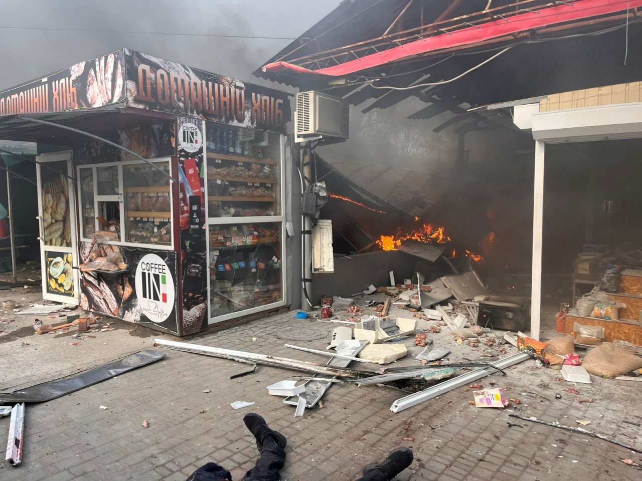 Удар по Нікополю: 5 загиблих, 19 поранених, серед них дитина