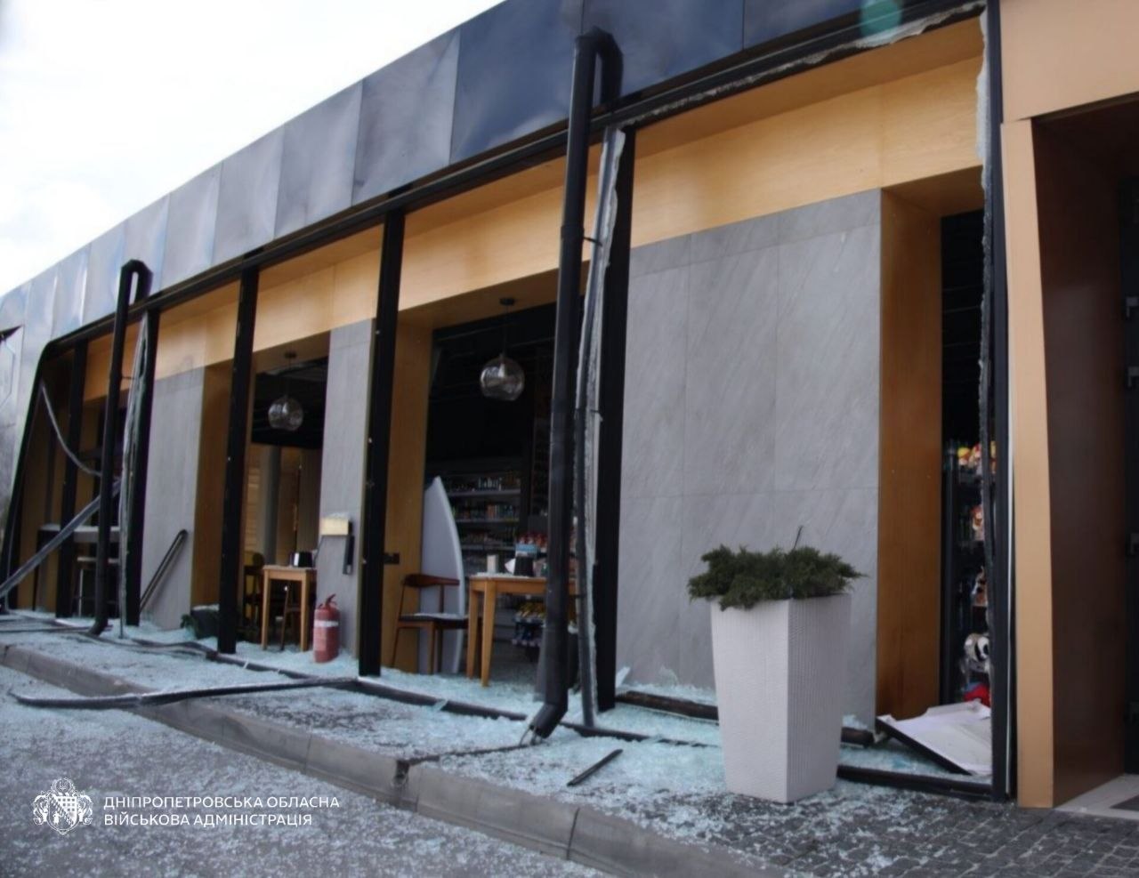 рф вдарила по Дніпру: внаслідок атаки 15 поранених, більшість — у тяжкому стані