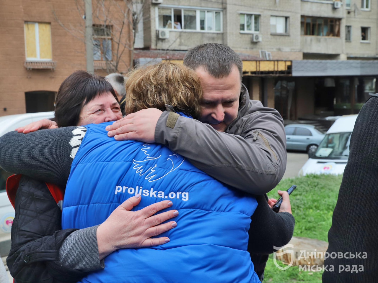 Понівечено майже 30 будинків, десятки постраждалих та близько 2 тис. вибитих вікон. Філатов розповів про наслідки нічної комбінованої атаки рф по Дніпру