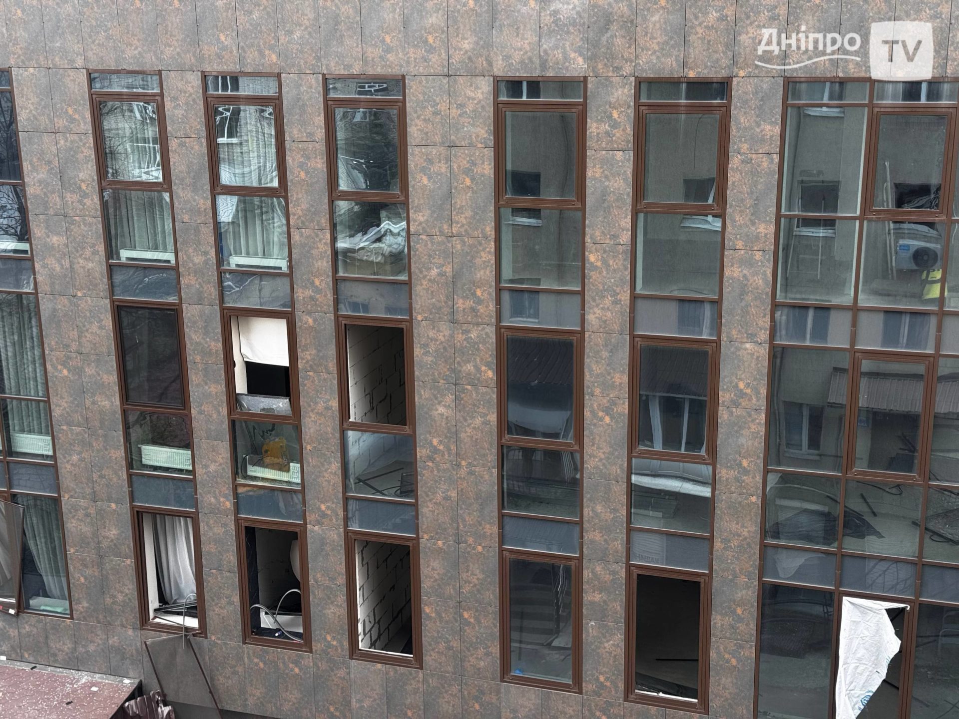 Наслідки нічної атаки на Дніпро: зруйновані будинки, заклади та інфраструктура - 16.04.2026