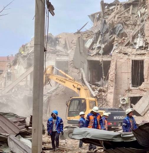 У Дніпрі після масованої атаки пошкоджено 27 будинків, є загиблі