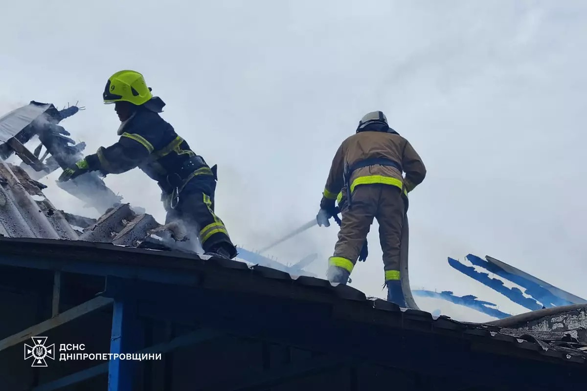 У Кам’янському горів житловий будинок: пожежу ліквідовано - 18.04.2026