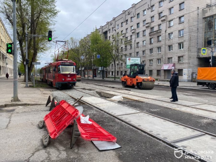 Задля безпеки та комфорту містян: у Дніпрі продовжують оновлювати трамвайні колії в рамках флагманського проєкту «Рух без бар’єрів» - 24.04.2026