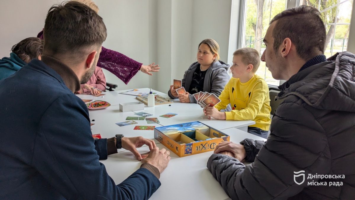 Простір без бар’єрів: у центрі «Творчі» в Дніпрі облаштували інклюзивні умови для занять дітей і молоді - 28.04.2026