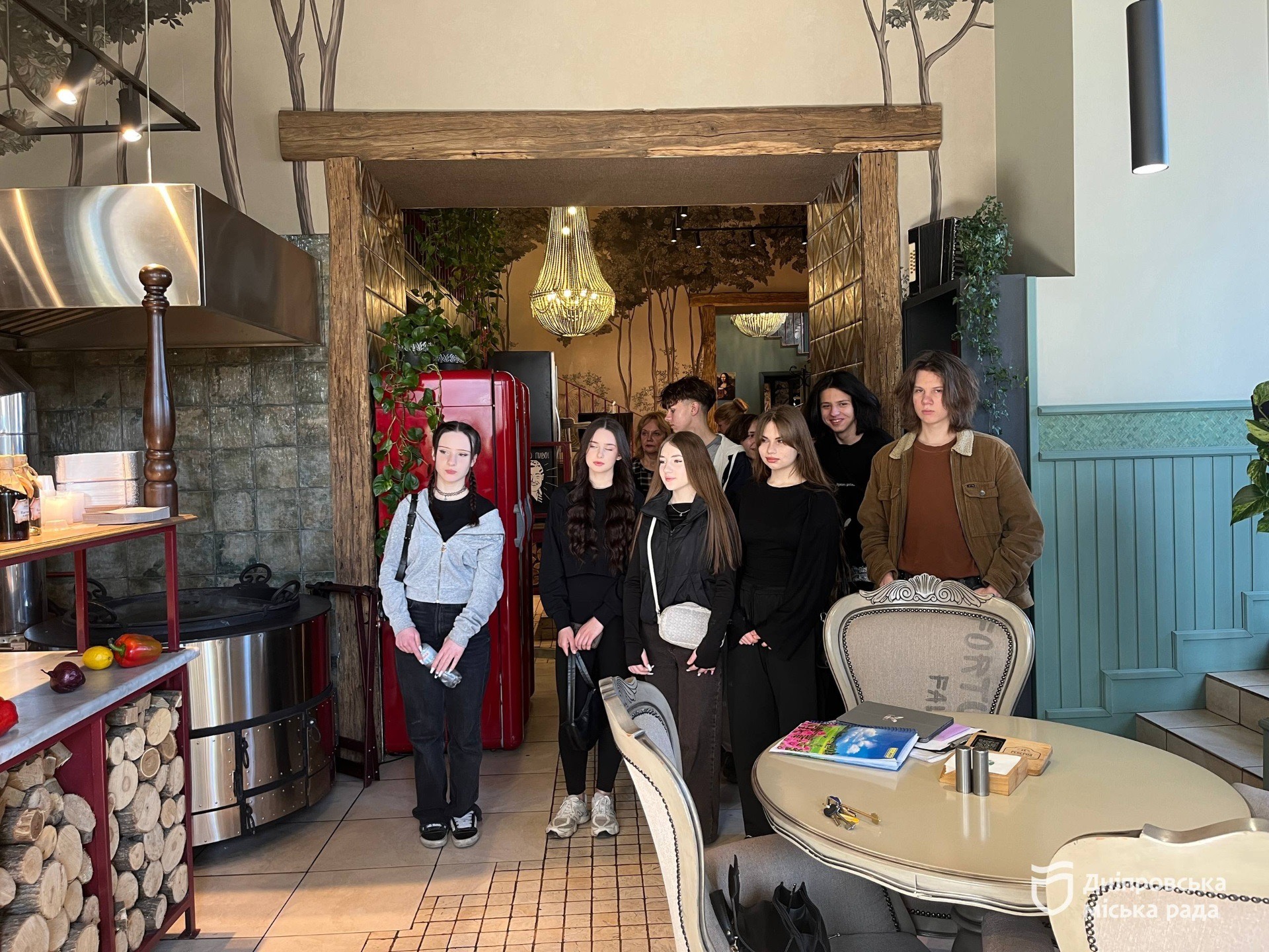 «Сьогоднішня практика залишила приємні враження», — студентка про навчальну екскурсію в дніпровському ресторані - 06.04.2026
