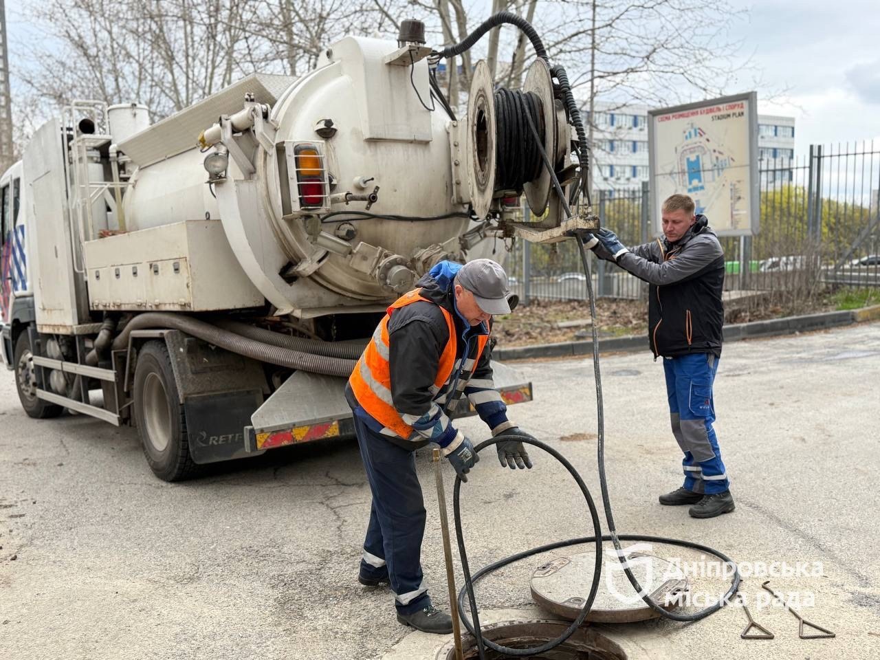 Комунальний фронт Дніпра: бригади «Дніпроводоканалу» працюють без зупинок - 10.04.2026