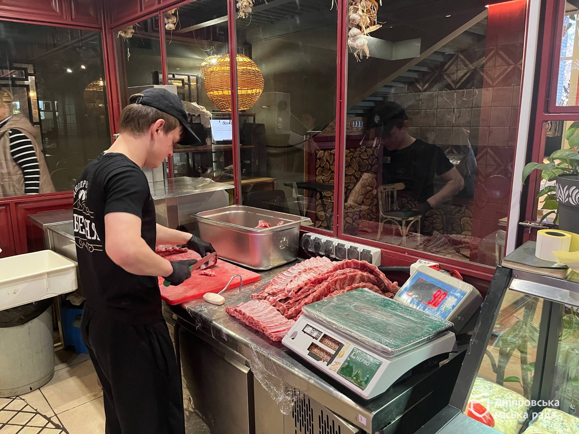 «Сьогоднішня практика залишила приємні враження», — студентка про навчальну екскурсію в дніпровському ресторані - 06.04.2026