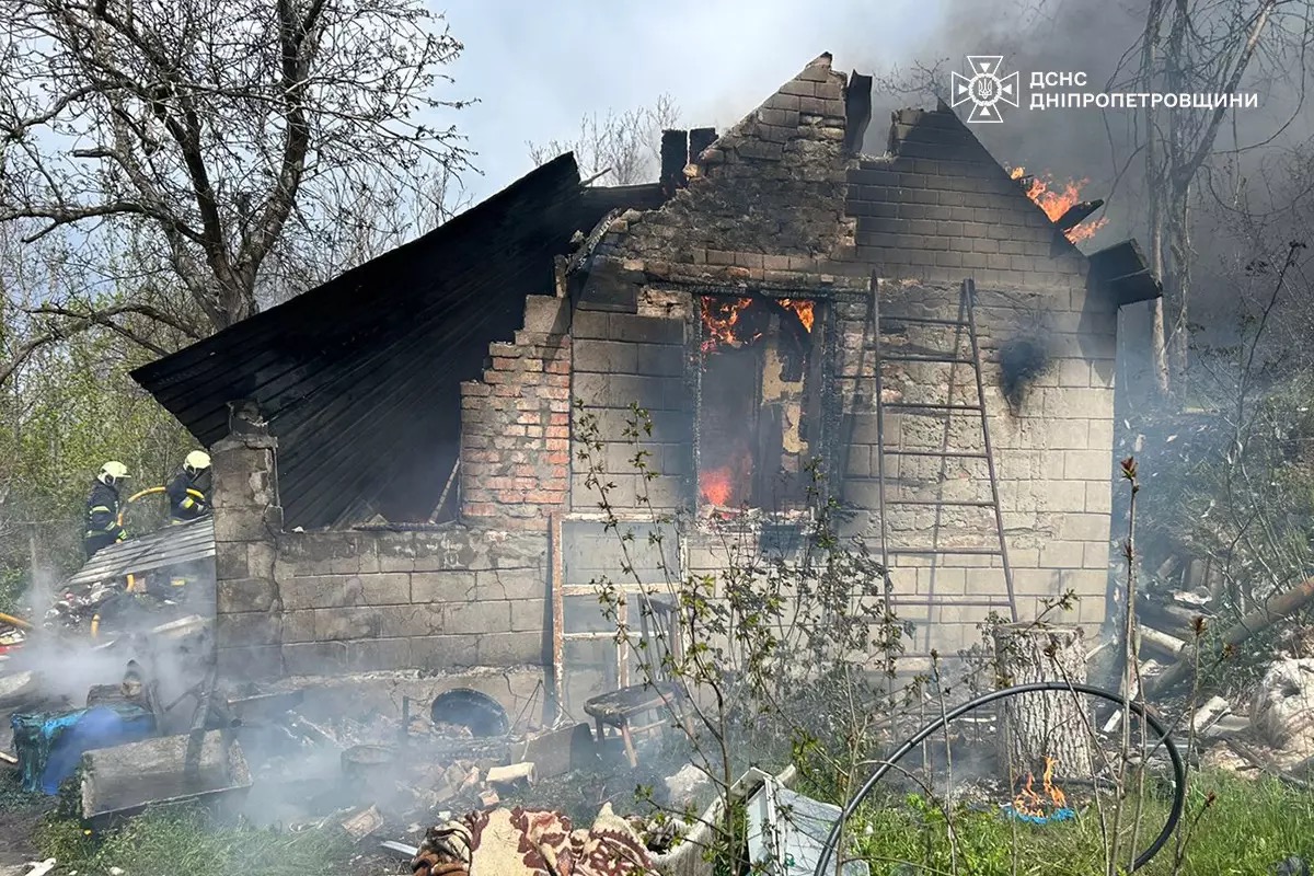 У Дніпрі загорівся дачний будинок: постраждав 53-річний чоловік - 27.04.2026