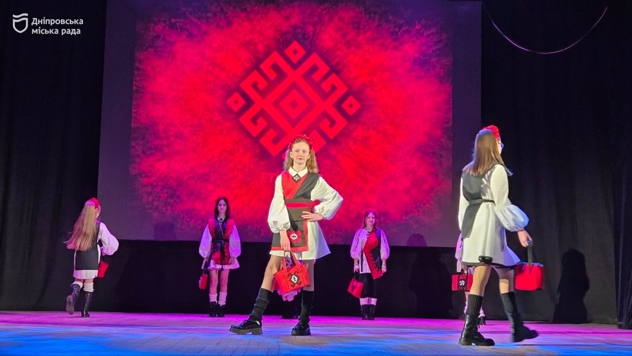 Підтримка обдарованої молоді, формування естетичного смаку, надання майданчику для обміну досвідом. У Дніпрі провели фестиваль-конкурс дитячої моди та декору «Подіум мрій» - 28.04.2026