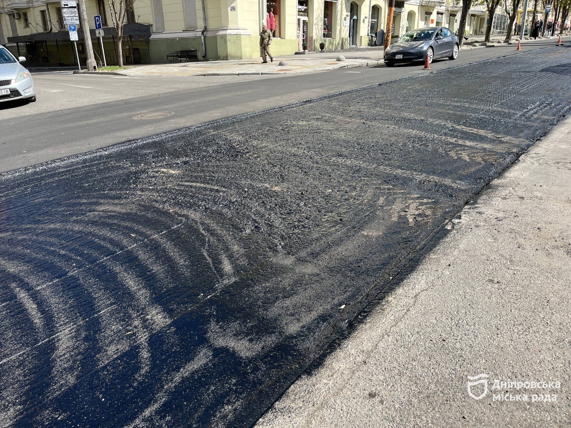 Для безпеки та комфорту учасників дорожнього руху у Дніпрі продовжують ремонт магістралей - 07.04.2026