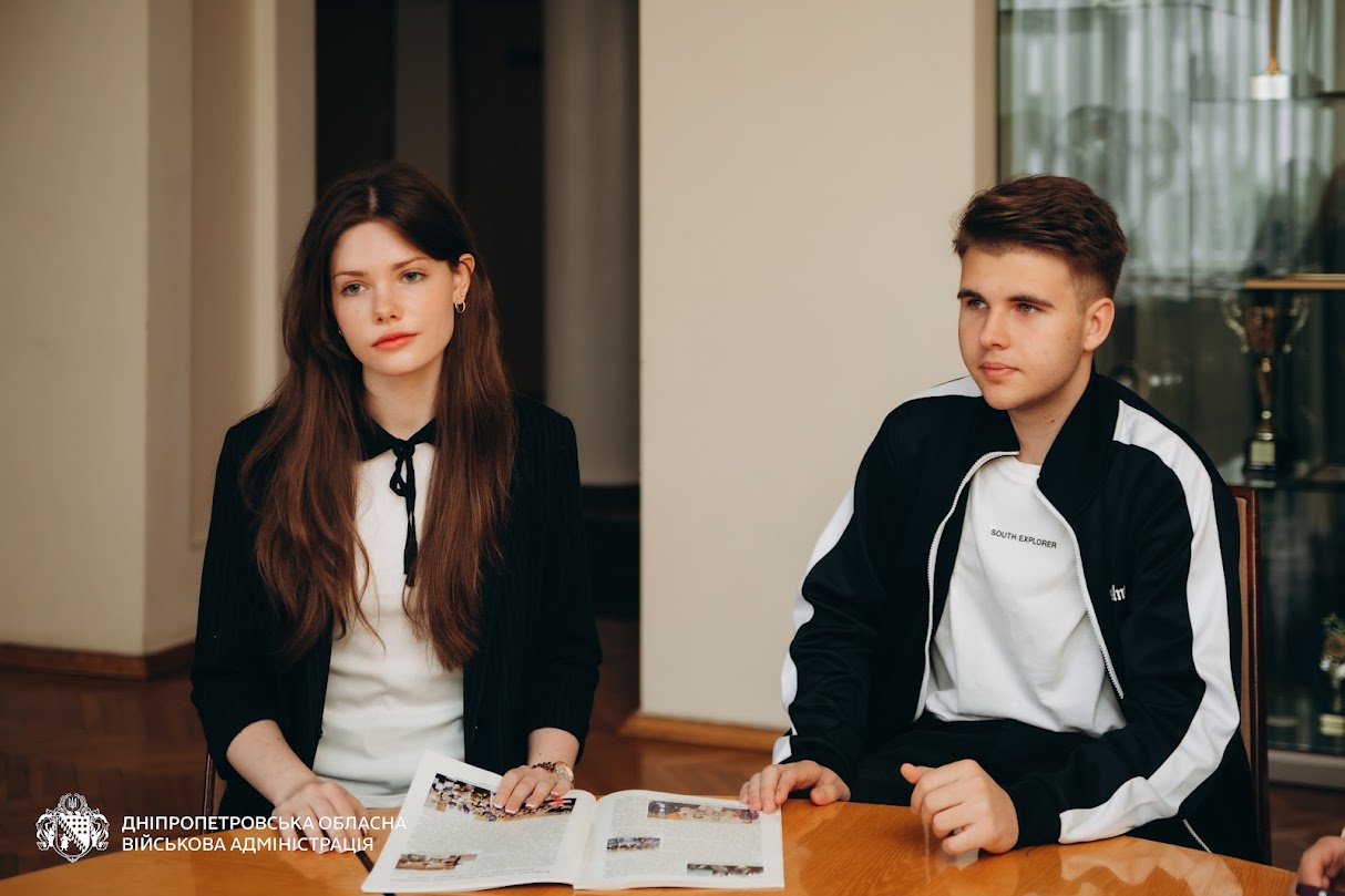 Учасники проєкту STARt LEAD розпочали стажування в Дніпропетровській ОВА - 14.05.2026