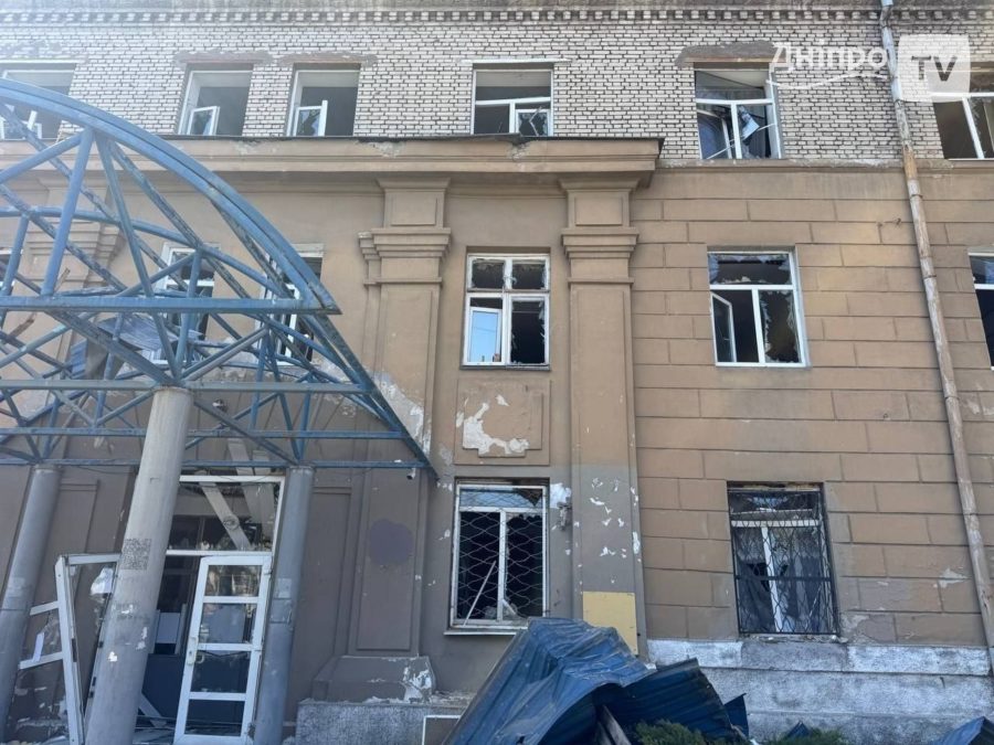 Атака на Дніпро 3.04.2026 є поранені