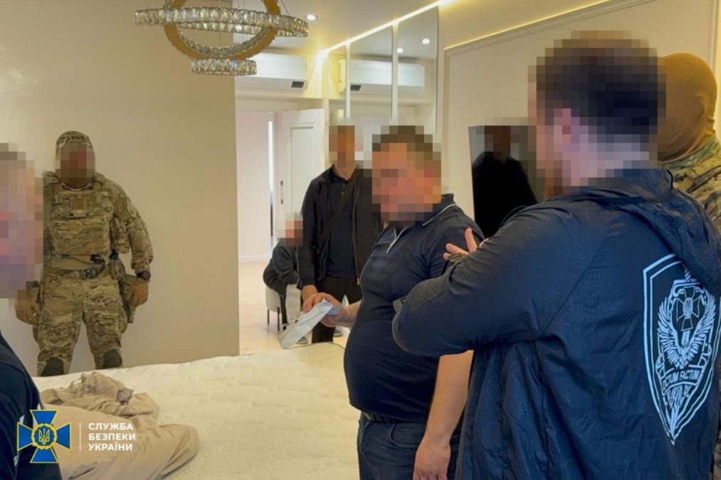 Прикривали "порноофіси": затримано керівництво трьох обласних управлінь Нацполіції