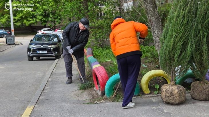 Весняні толоки у Шевченківському районі Дніпра: висадка дерев та благоустрій