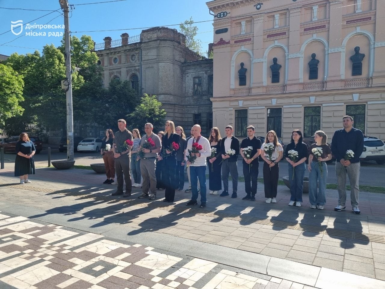 У Дніпрі поклали квіти до пам’ятника молодому Шевченку з нагоди 165-ї річниці перепоховання