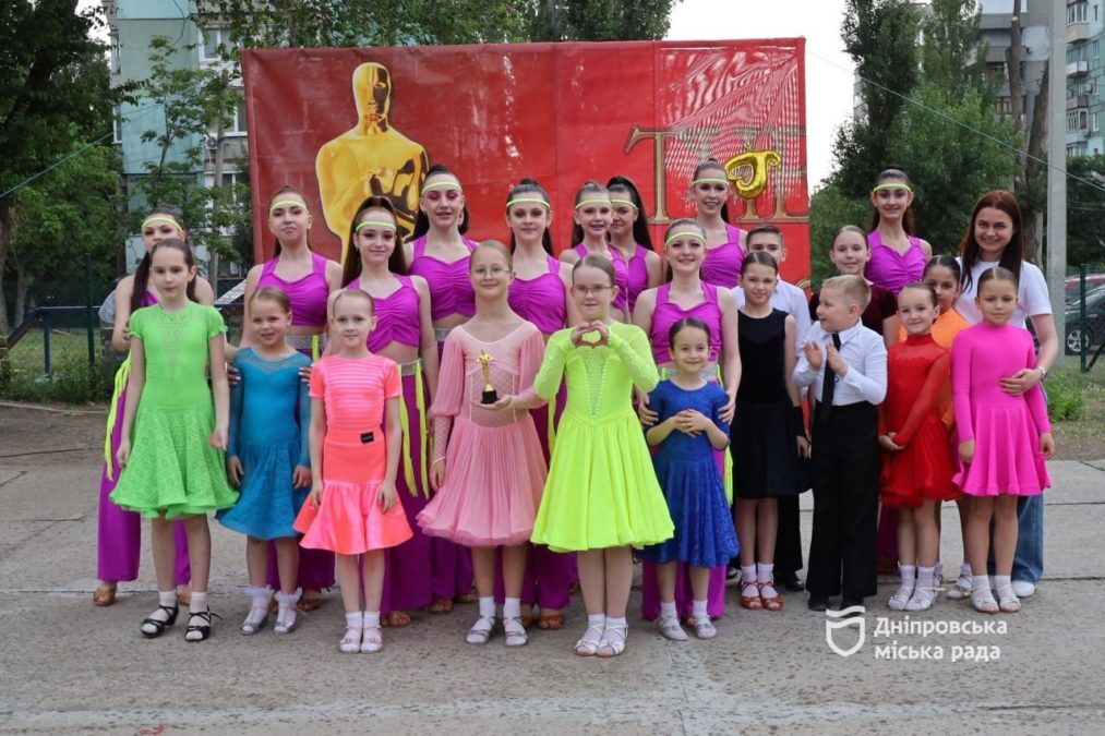 У Дніпрі яскраво завершили творчий сезон «Сяйво TALENTS» у дитячо-молодіжному центрі «Творчі» - 28.05.2026