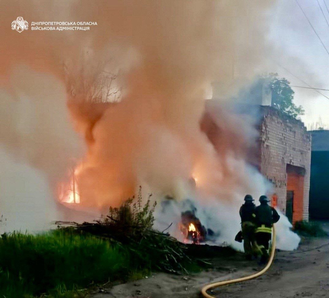 Троє людей дістали поранень: рф атакувала Дніпропетровщину майже 30 разів