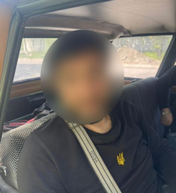 У Самарі затримали чоловіка за підозрою у збуті метадону