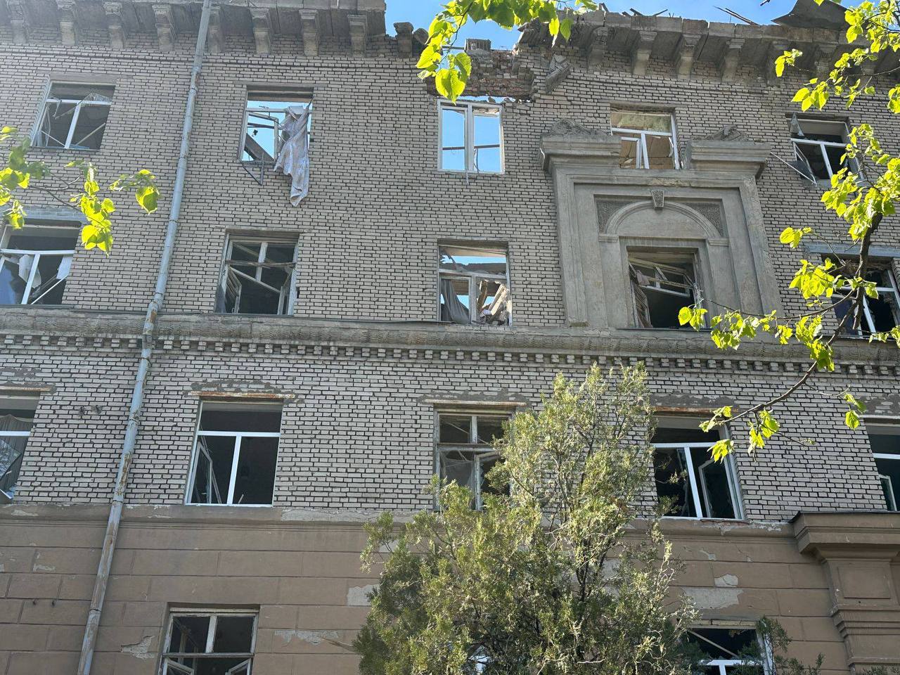 Борис Філатов про атаку на Дніпро: пошкоджені навчальні заклади, житло та транспорт