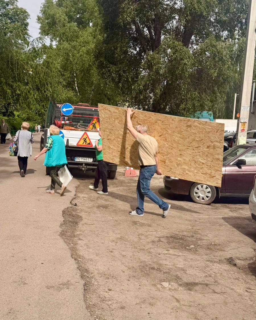 Борис Філатов: у Дніпрі через ранковий обстріл росіян пошкоджено п'ять будинків та два дитсадки - 21.05.2026