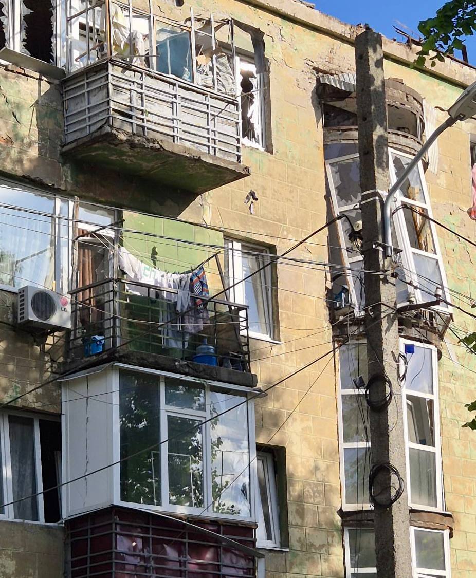 У Дніпрі внаслідок вечірньої атаки рф 21 травня постраждали 8 житлових будинків. Є постраждалі, — Філатов про наслідки обстрілів міста
