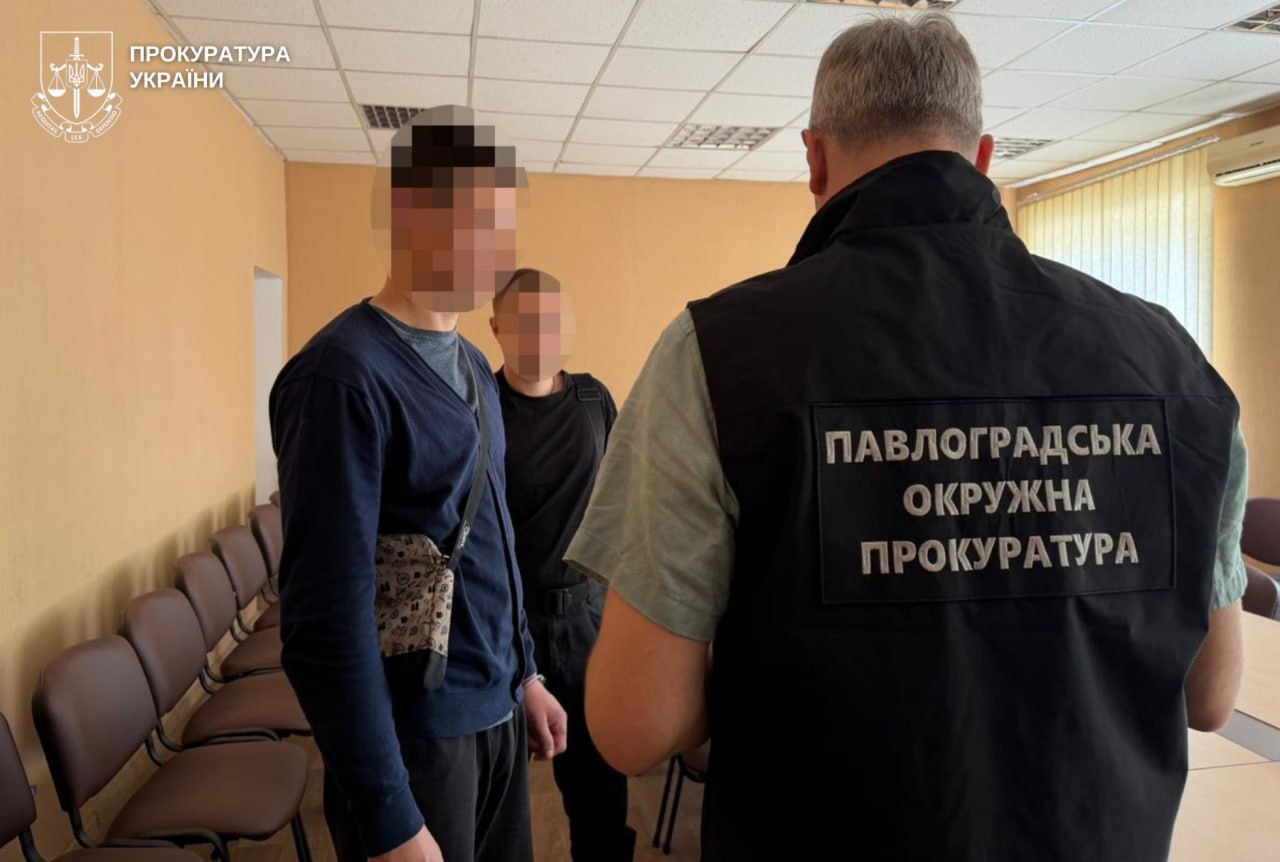Бійки, удушення та газова конфорка: на Дніпропетровщині викрили домашнього тирана, який знущався з вагітної дівчини - 25.05.2026