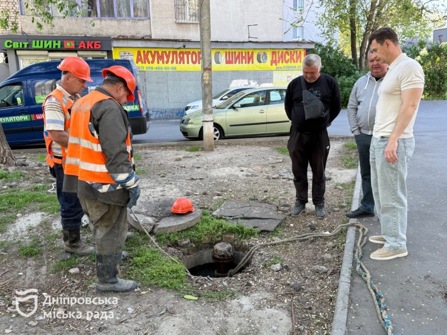 У Дніпрі щомісяця комунальники відновлюють пожежні гідранти 10 05 2026