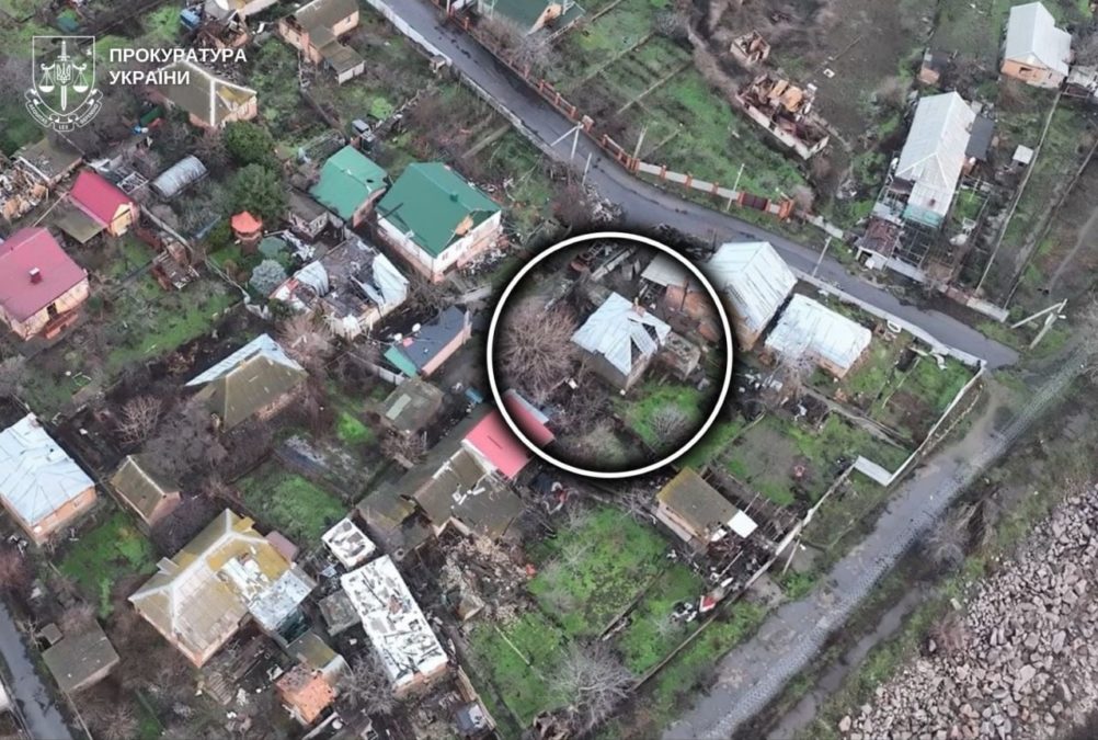 У Нікополі пошкодження від старості видали за «повне знищення» будинку внаслідок обстрілів — все заради мільйонної компенсації