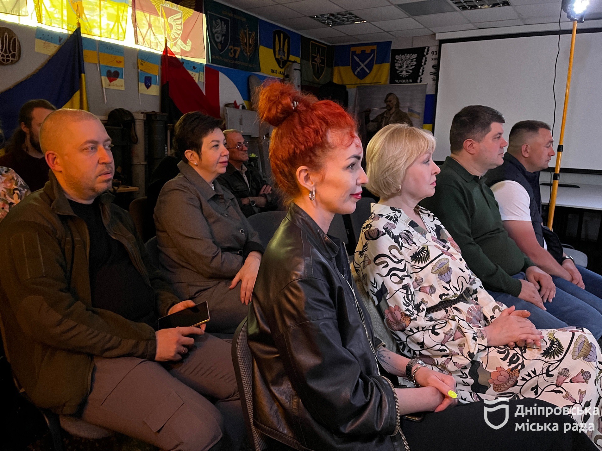 Емоційна підтримка та соціальна адаптація. У Дніпрі для ветеранів та їхніх родин стартував показ вистав - 14.05.2026