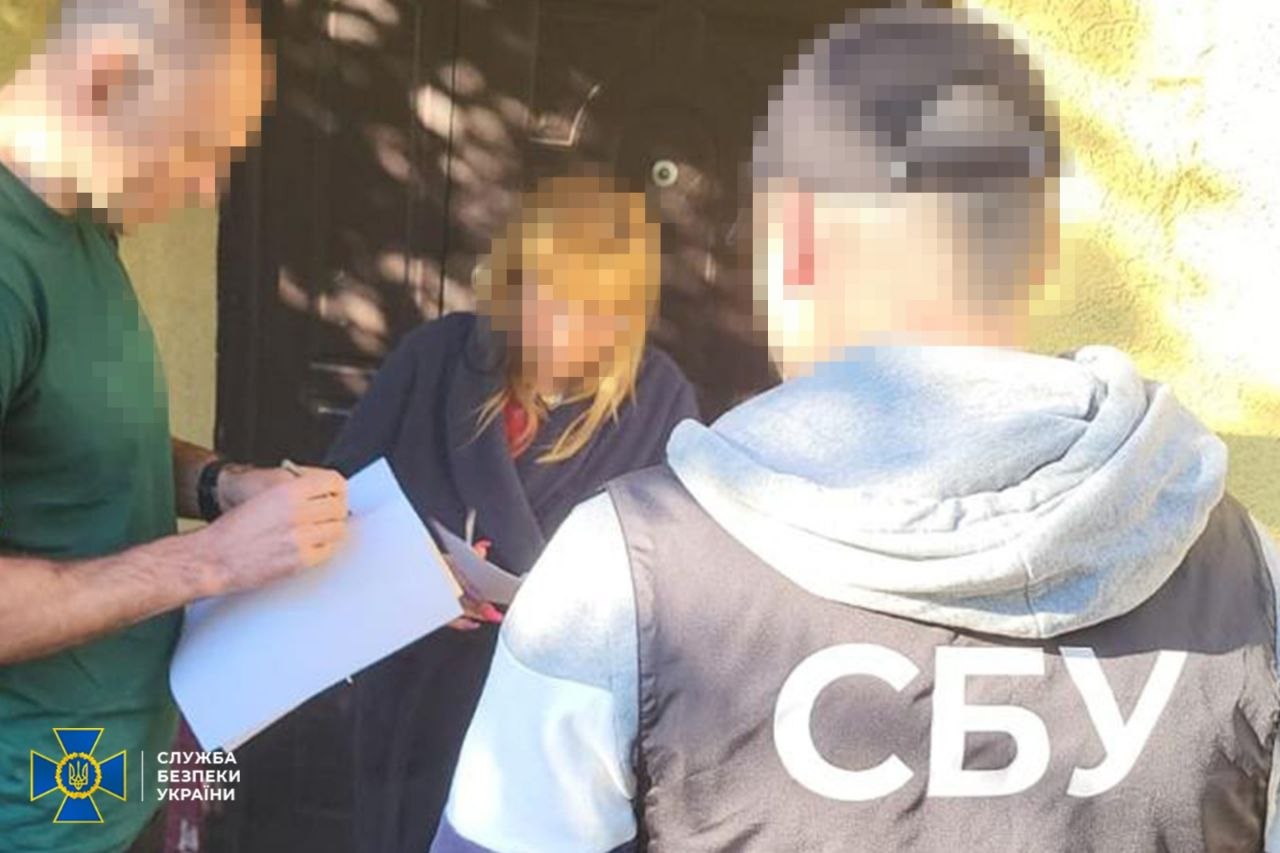 СБУ та БЕБ викрили масштабну схему з виготовлення підроблених українських документів для іноземців - 03.06.2026