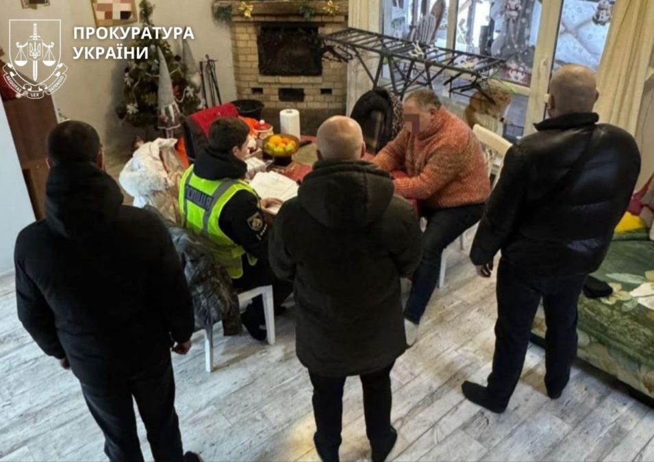 Екскомандира військової частини на Дніпропетровщині судитимуть через закупівлю зимового одягу із завищеною вартістю