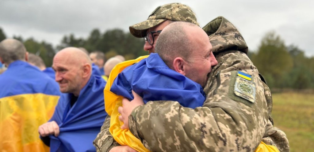 Як поводитися з військовополоненими рекомендації для родичів Захисників та ЗМІ