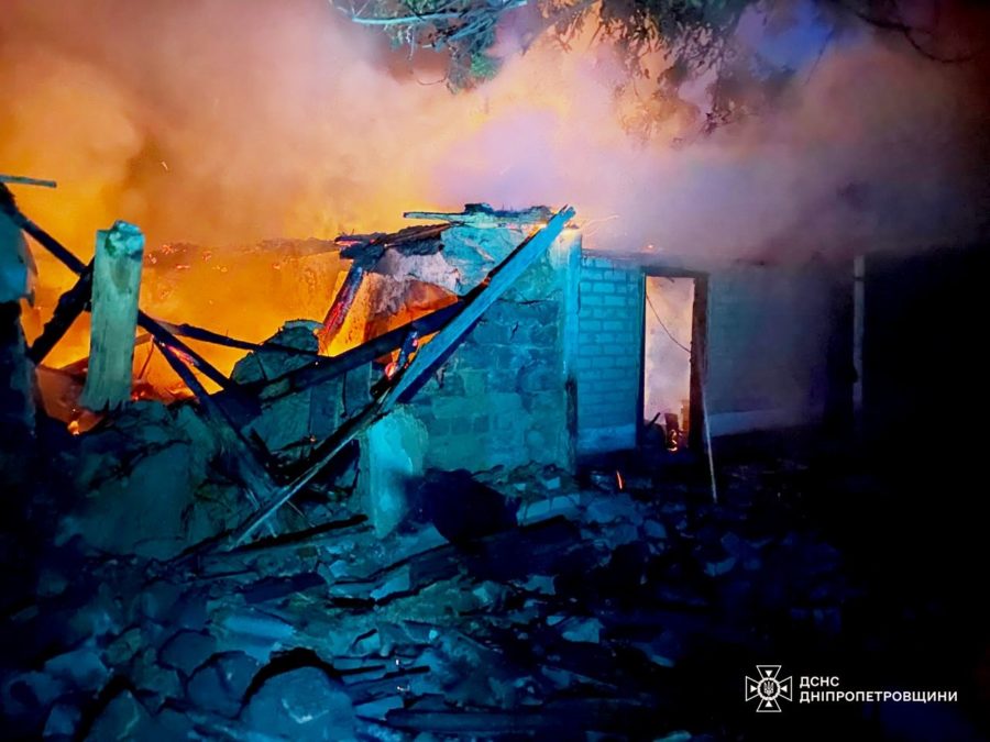 росіяни підступно атакували рятувальники під час гасіння пожежі після обстрілу на Синельниківщині