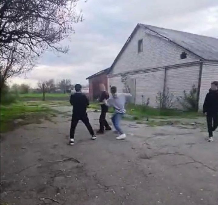 На Дніпропетровщині судитимуть двох підлітків обвинувачених у побитті однолітків