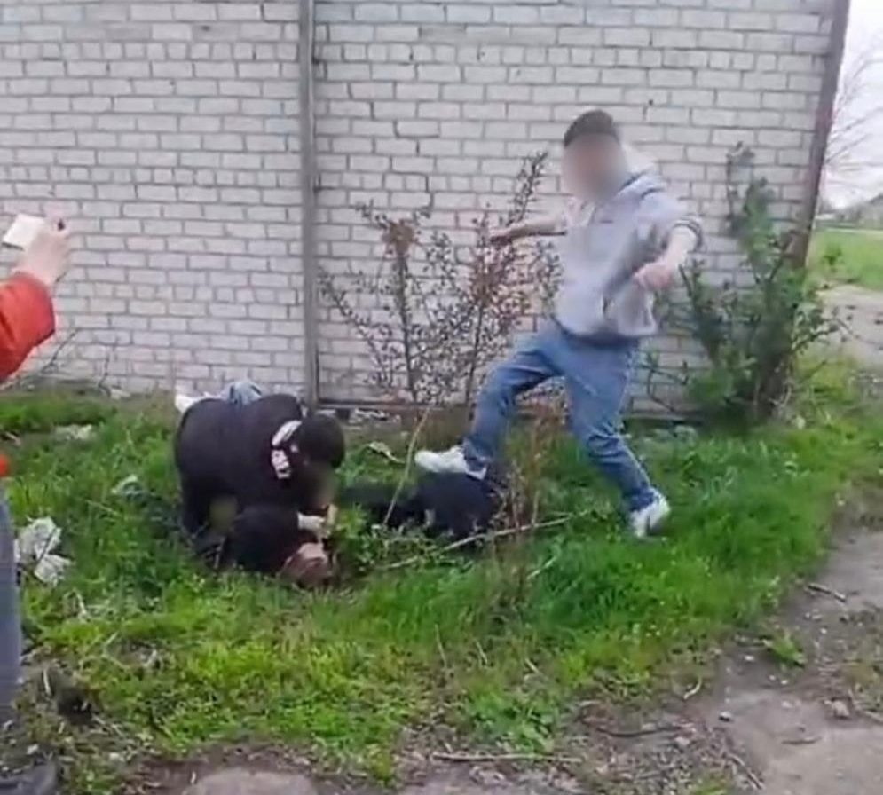 На Дніпропетровщині судитимуть двох підлітків обвинувачених у побитті однолітків