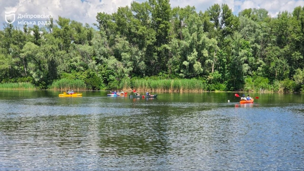 #Чистий_Дніпро: під час прибирання на каяках зібрали 3 кубічні метри сміття